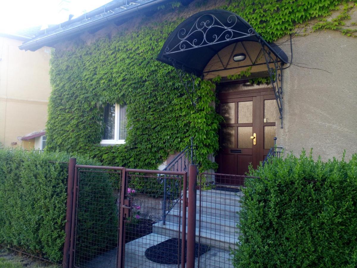 Apartmany Nad Parkem Lipova Lazne Exterior foto